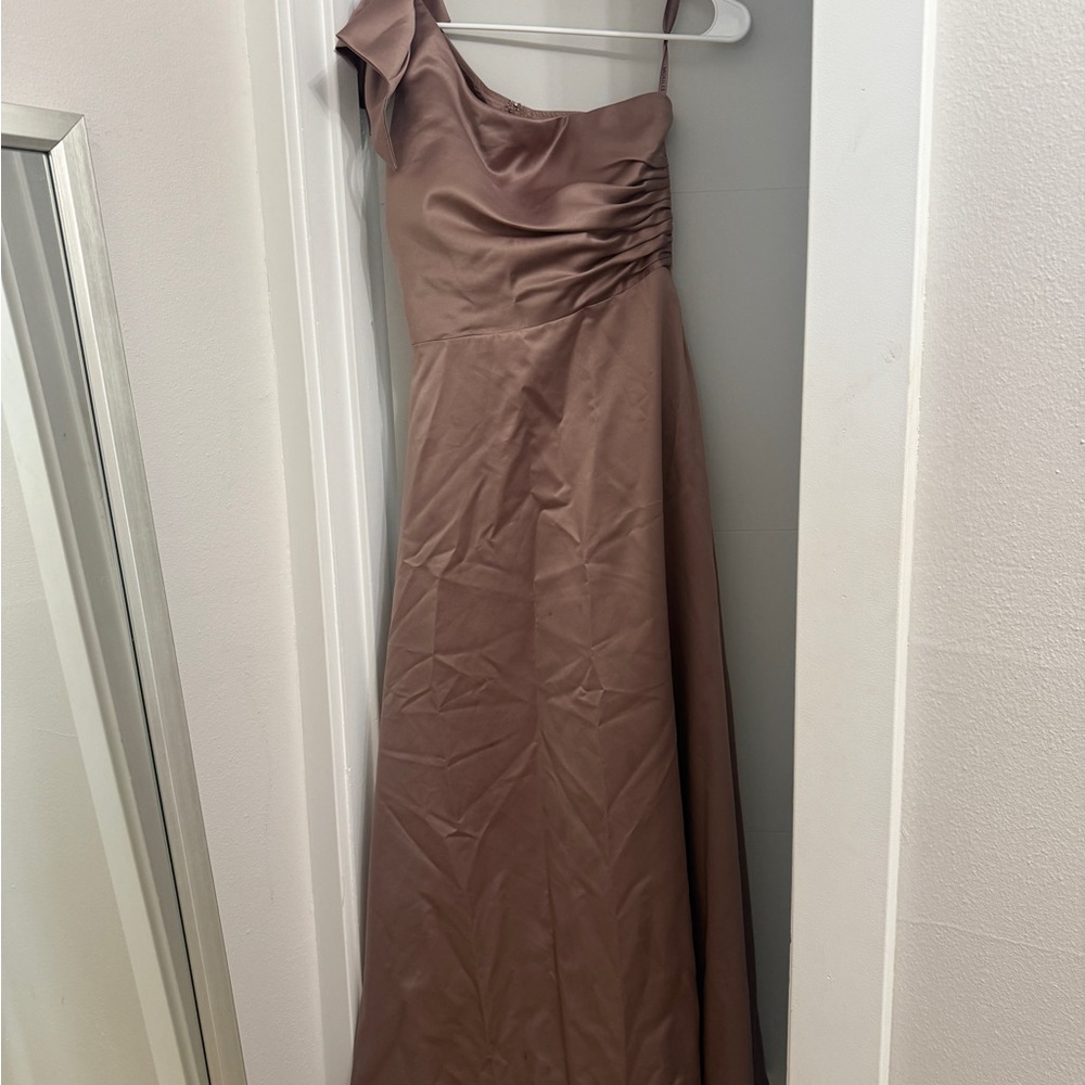Elegant Deep Purple Evening Gown